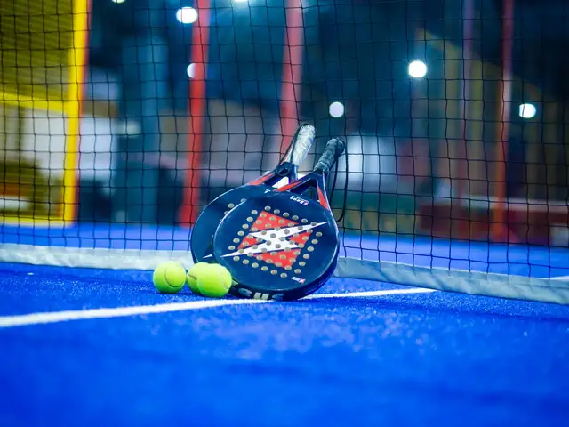 Padel Zone — Raket & Net